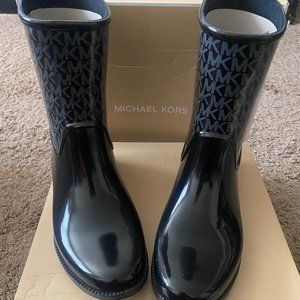 Michael Kors/Lightly Used/Sutter Rainboot Rubber/size 10M/Black and Gray